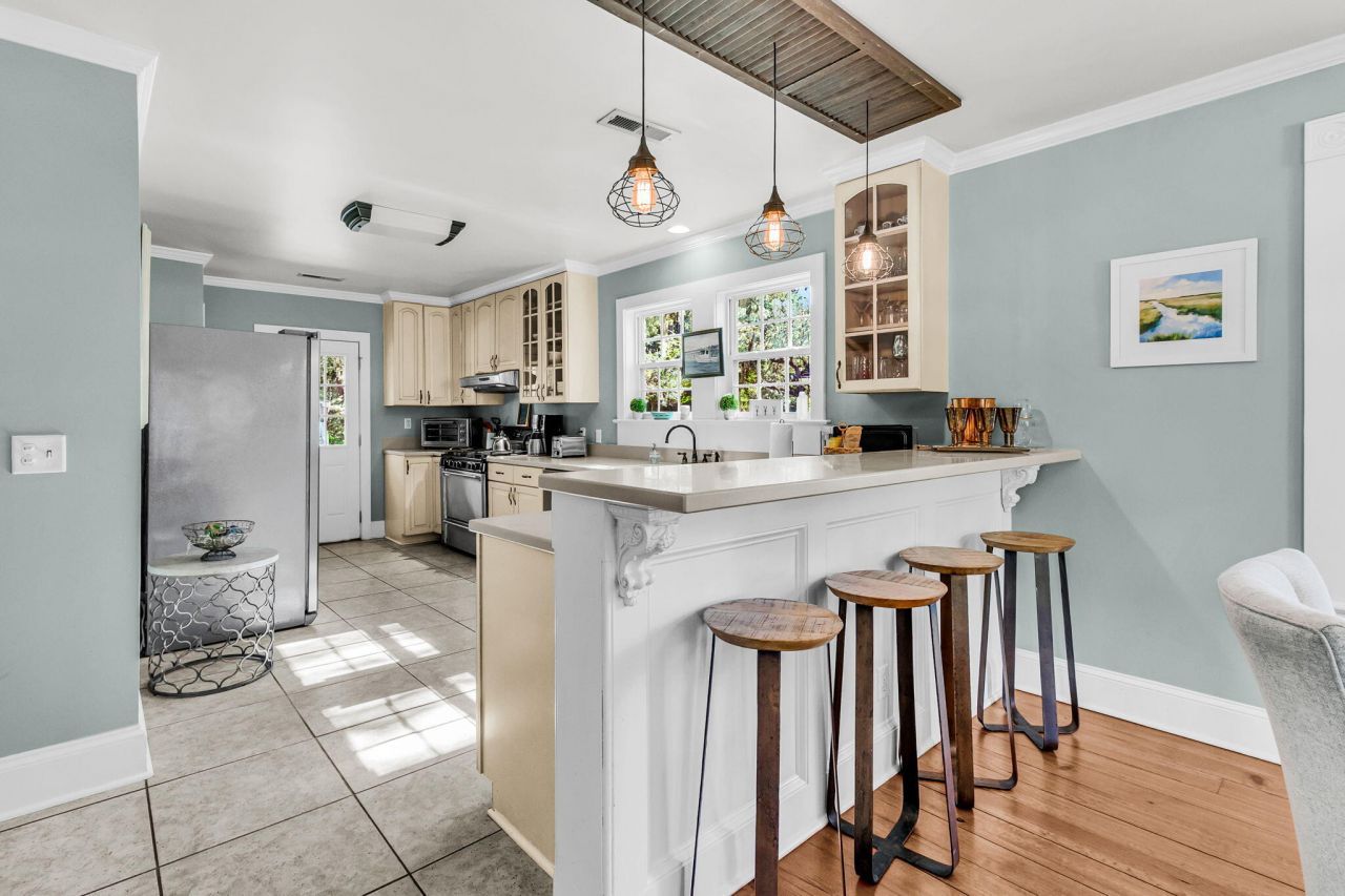 440 Woodland Shores Road Photo 30