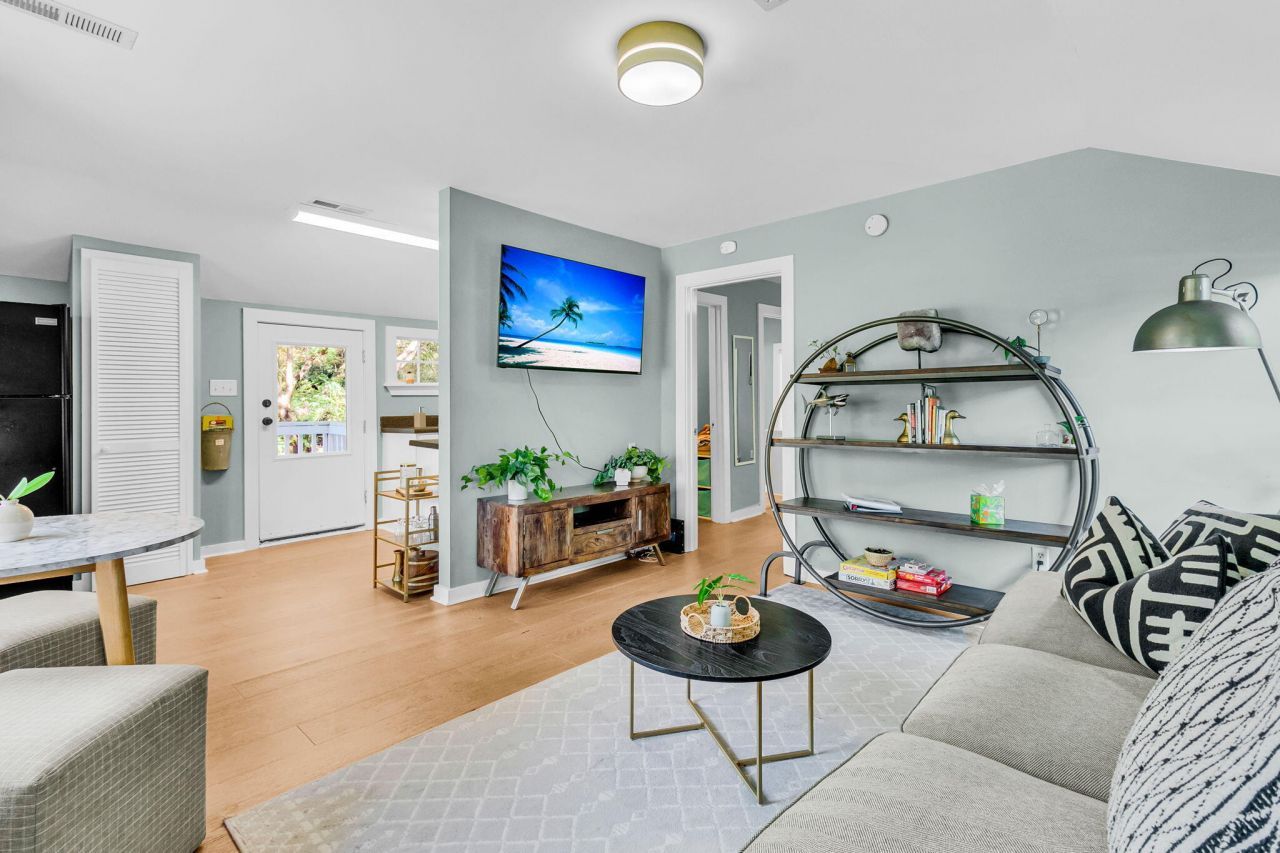 440 Woodland Shores Road Photo 45