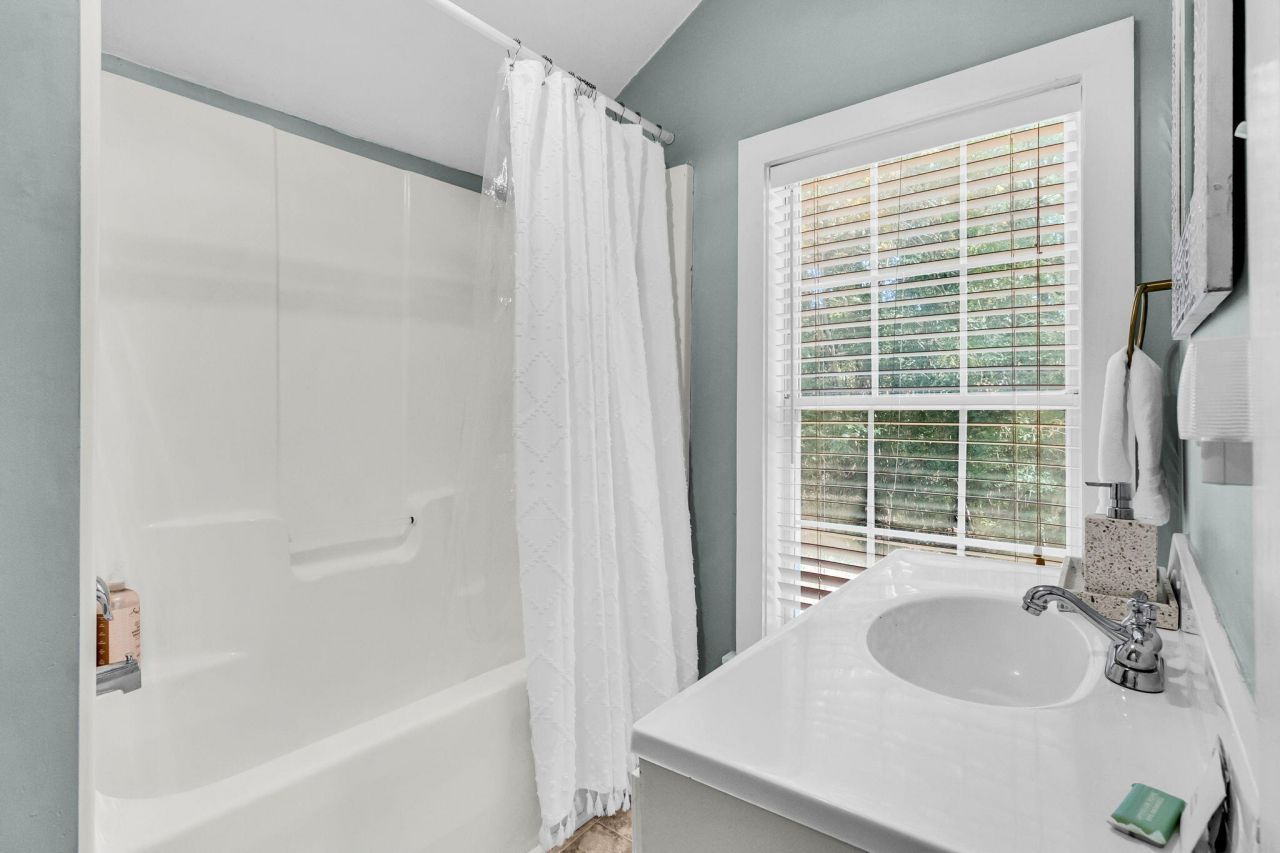 440 Woodland Shores Road Photo 50