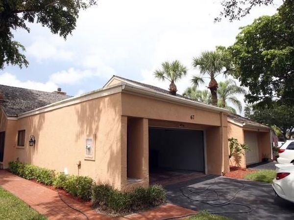 67 Balfour Rd, Palm Beach Gardens, FL 33418