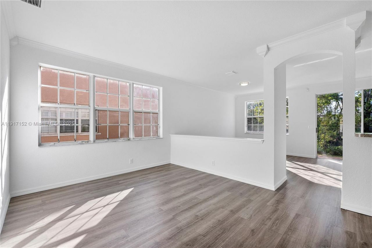 3991 NW 92 Avenue, Sunrise, FL 33351 Photo