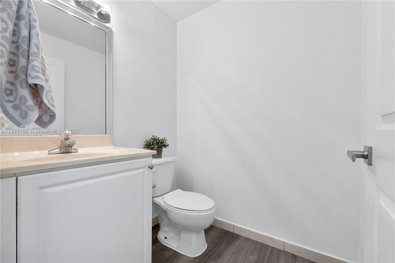 3991 NW 92 Avenue, Sunrise, FL 33351 Photo