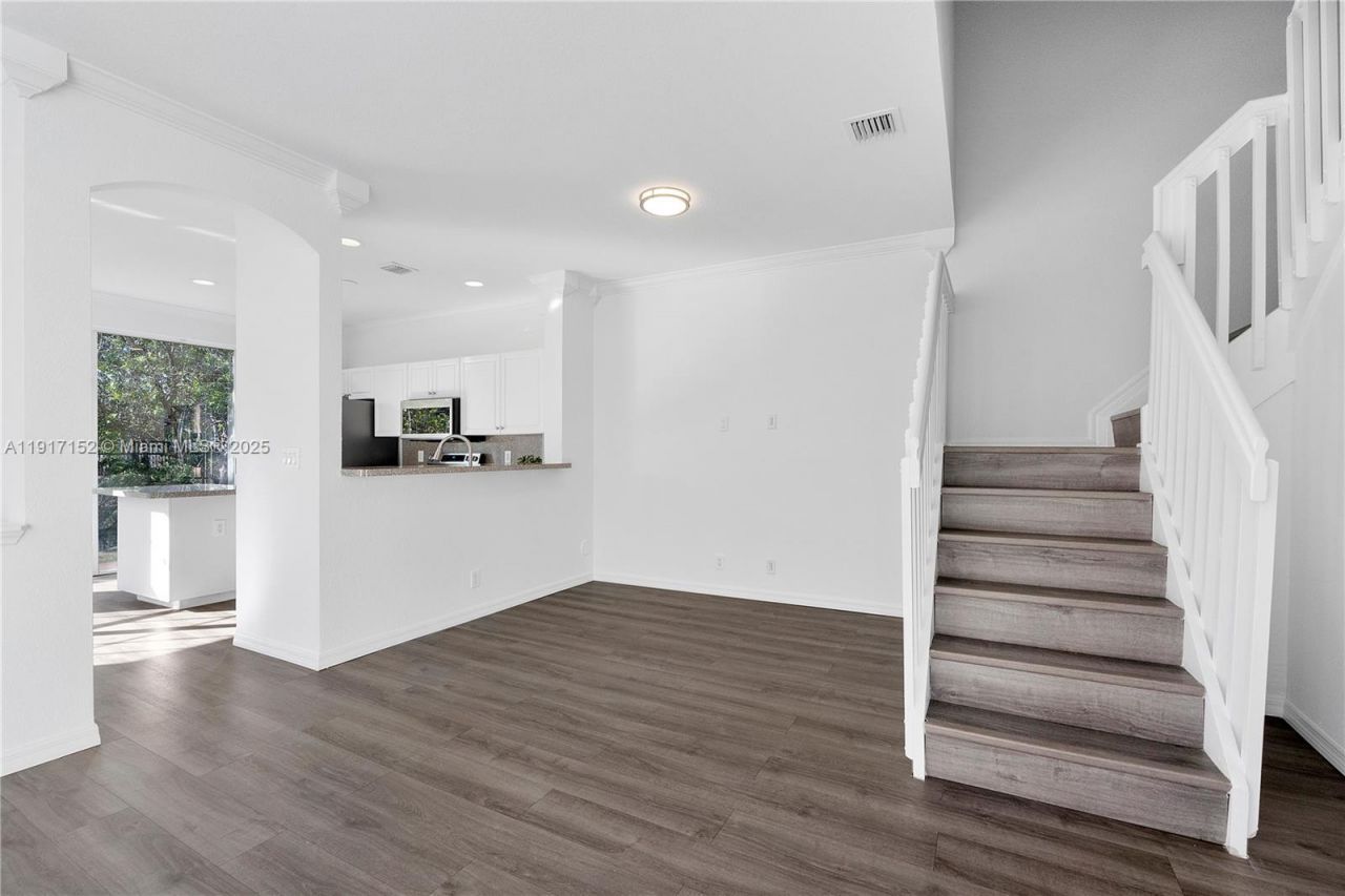 3991 NW 92 Avenue, Sunrise, FL 33351 Photo