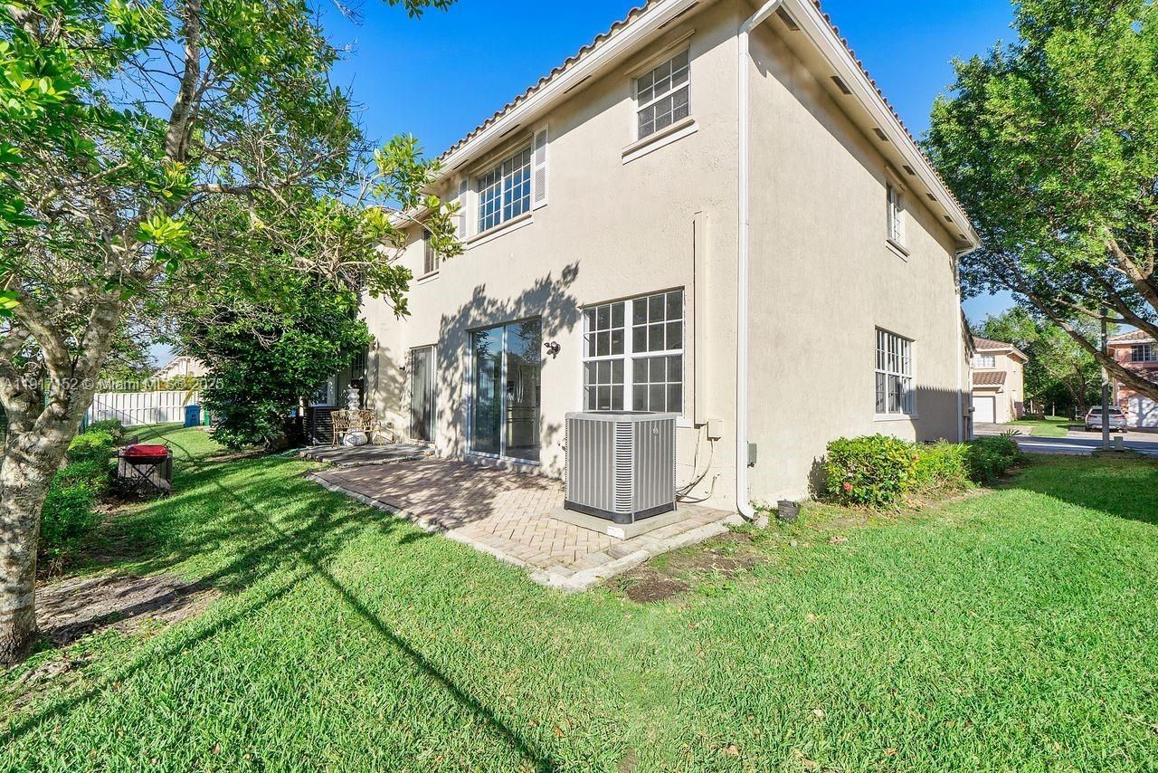 3991 NW 92 Avenue, Sunrise, FL 33351 Photo