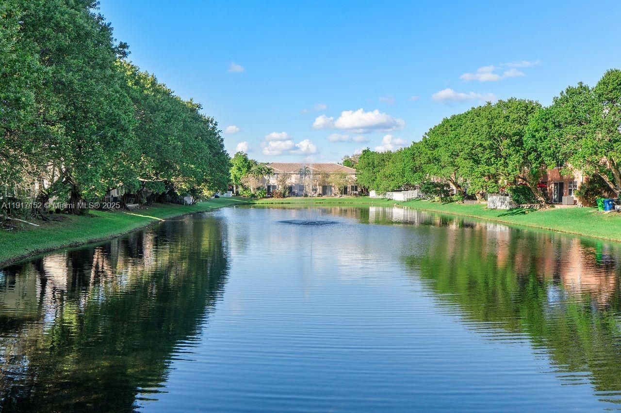 3991 NW 92 Avenue, Sunrise, FL 33351 Photo