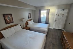 161 Seawatch Dr. photo 4