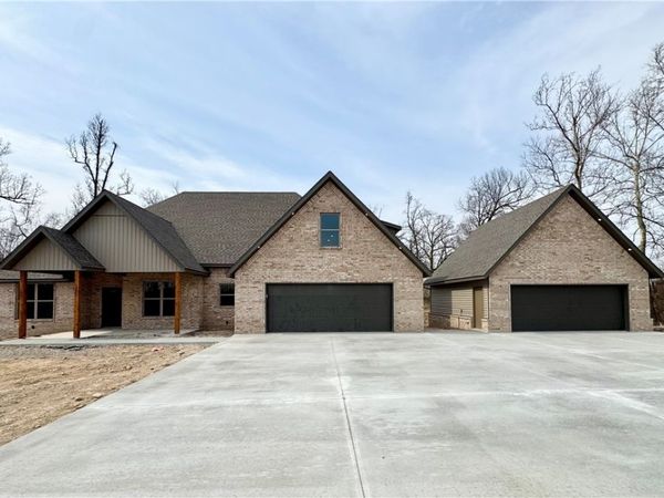 5501 Tannerwood Cove, Gentry, AR 72734