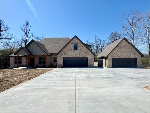 5501 Tannerwood Cove, Gentry, AR 72734