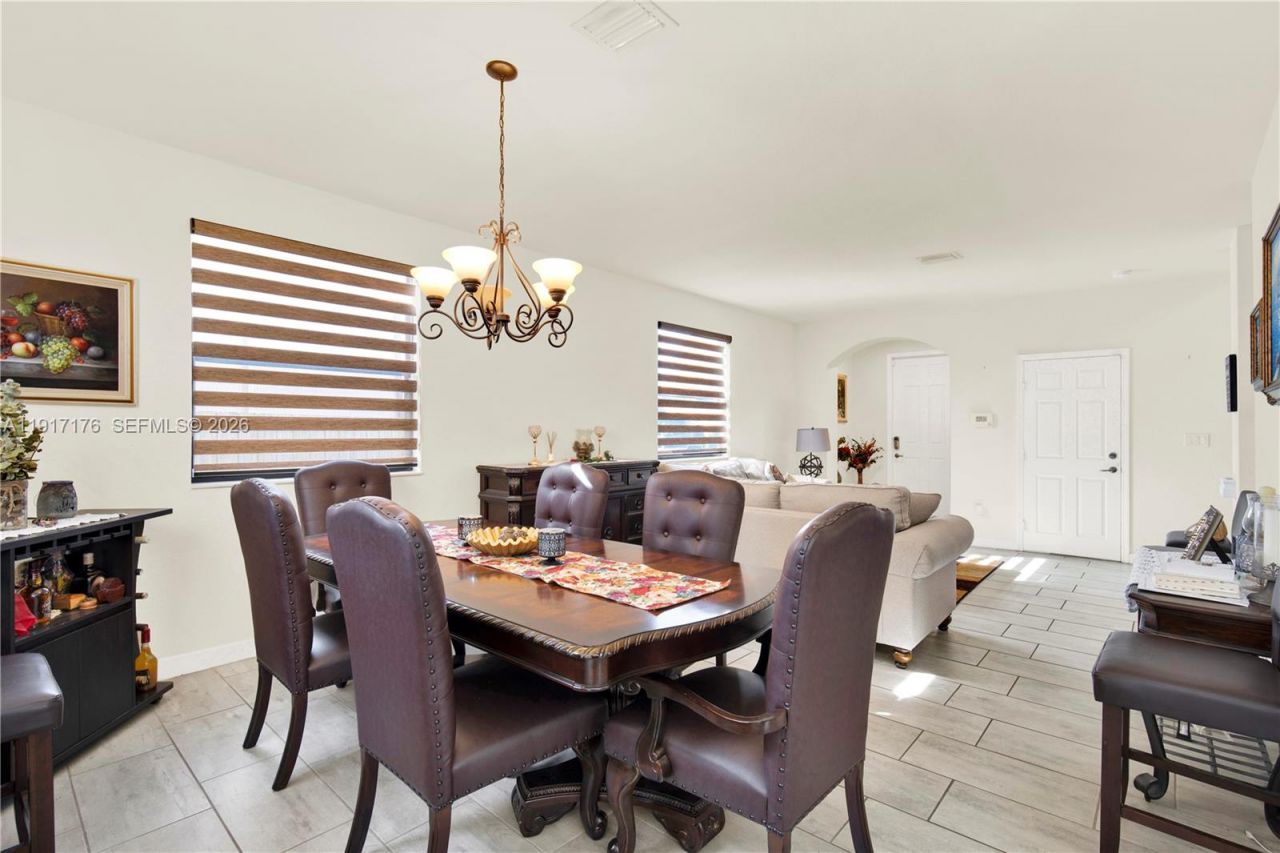 217 NE 23rd Ter, Homestead, FL 33033 Photo