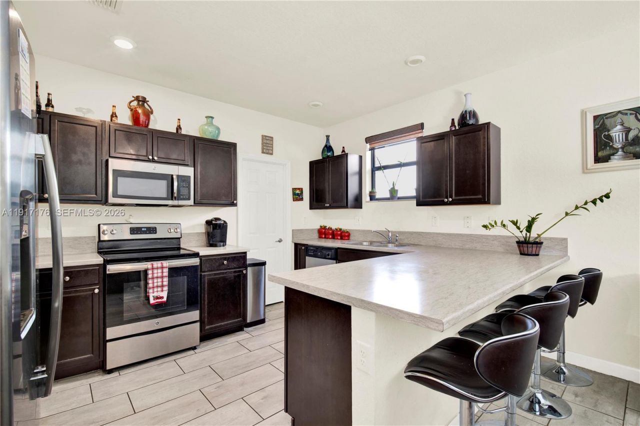 217 NE 23rd Ter, Homestead, FL 33033 Photo