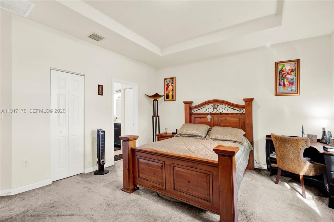 217 NE 23rd Ter, Homestead, FL 33033 Photo