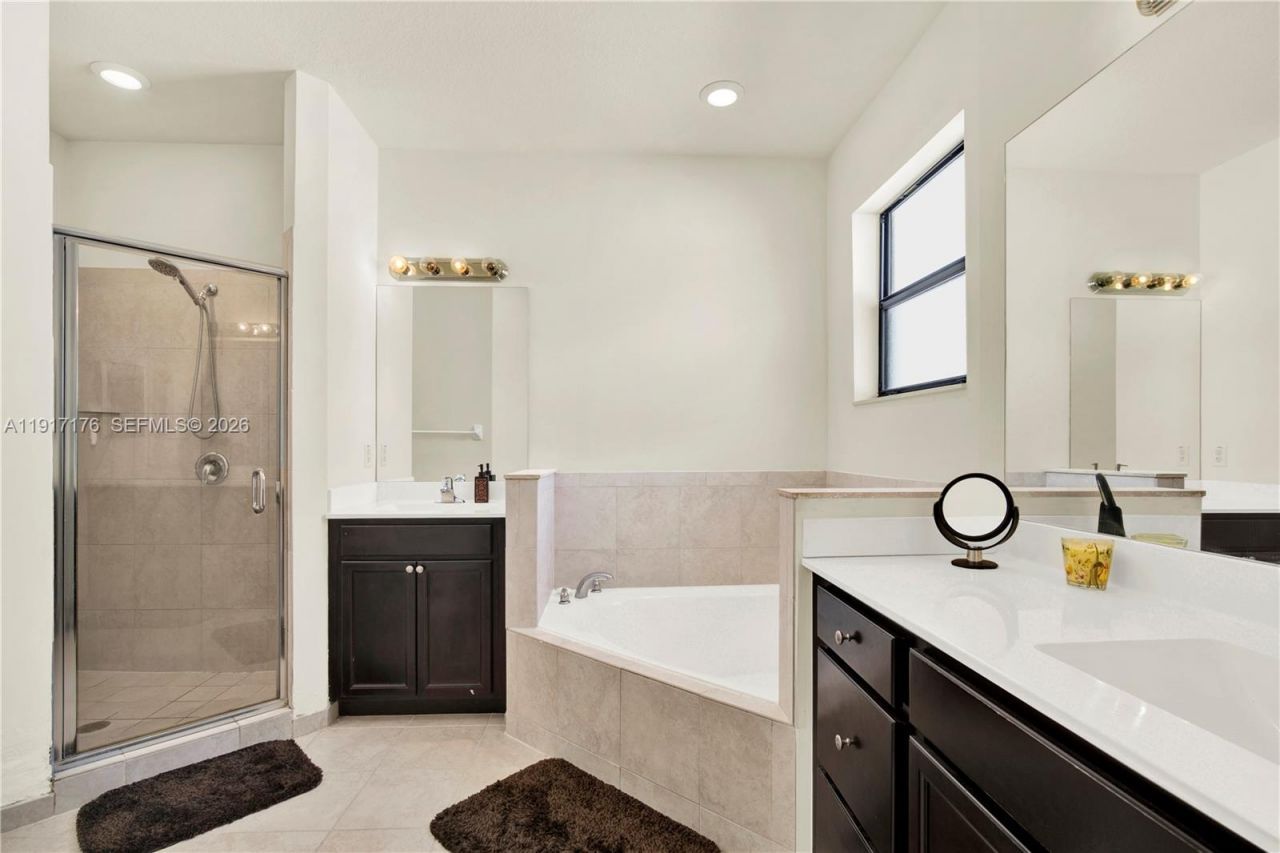 217 NE 23rd Ter, Homestead, FL 33033 Photo