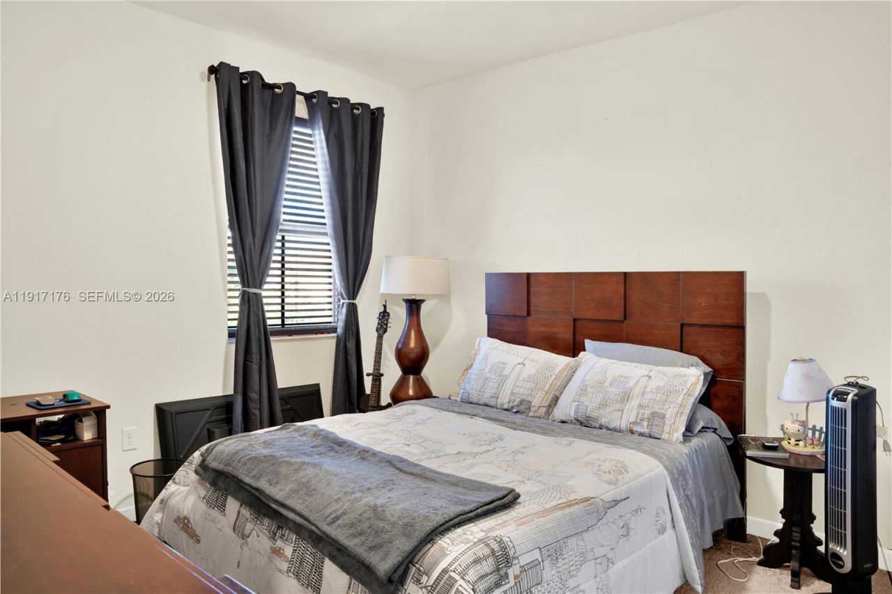 217 NE 23rd Ter, Homestead, FL 33033 Photo