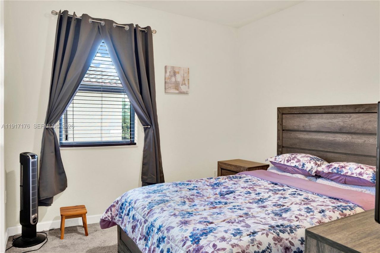 217 NE 23rd Ter, Homestead, FL 33033 Photo