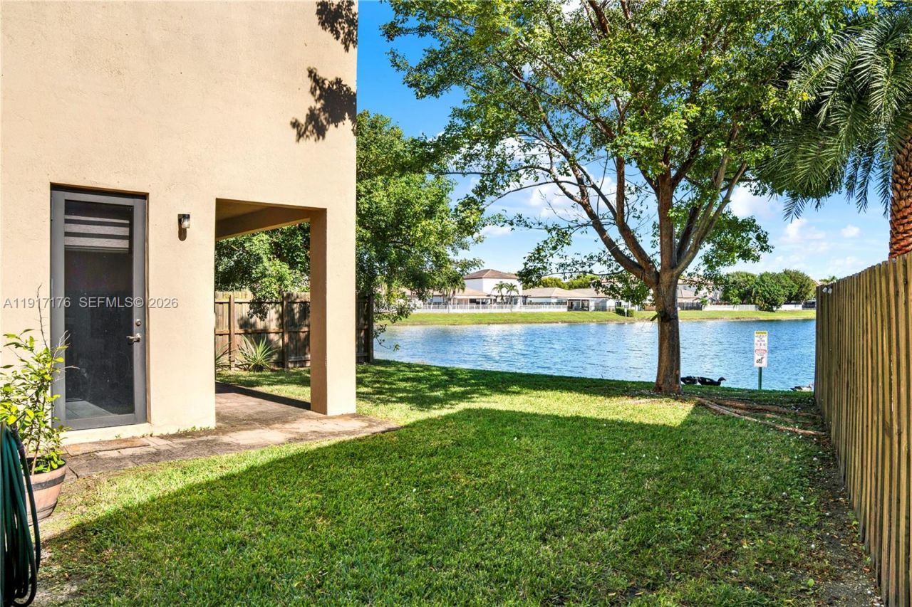 217 NE 23rd Ter, Homestead, FL 33033 Photo