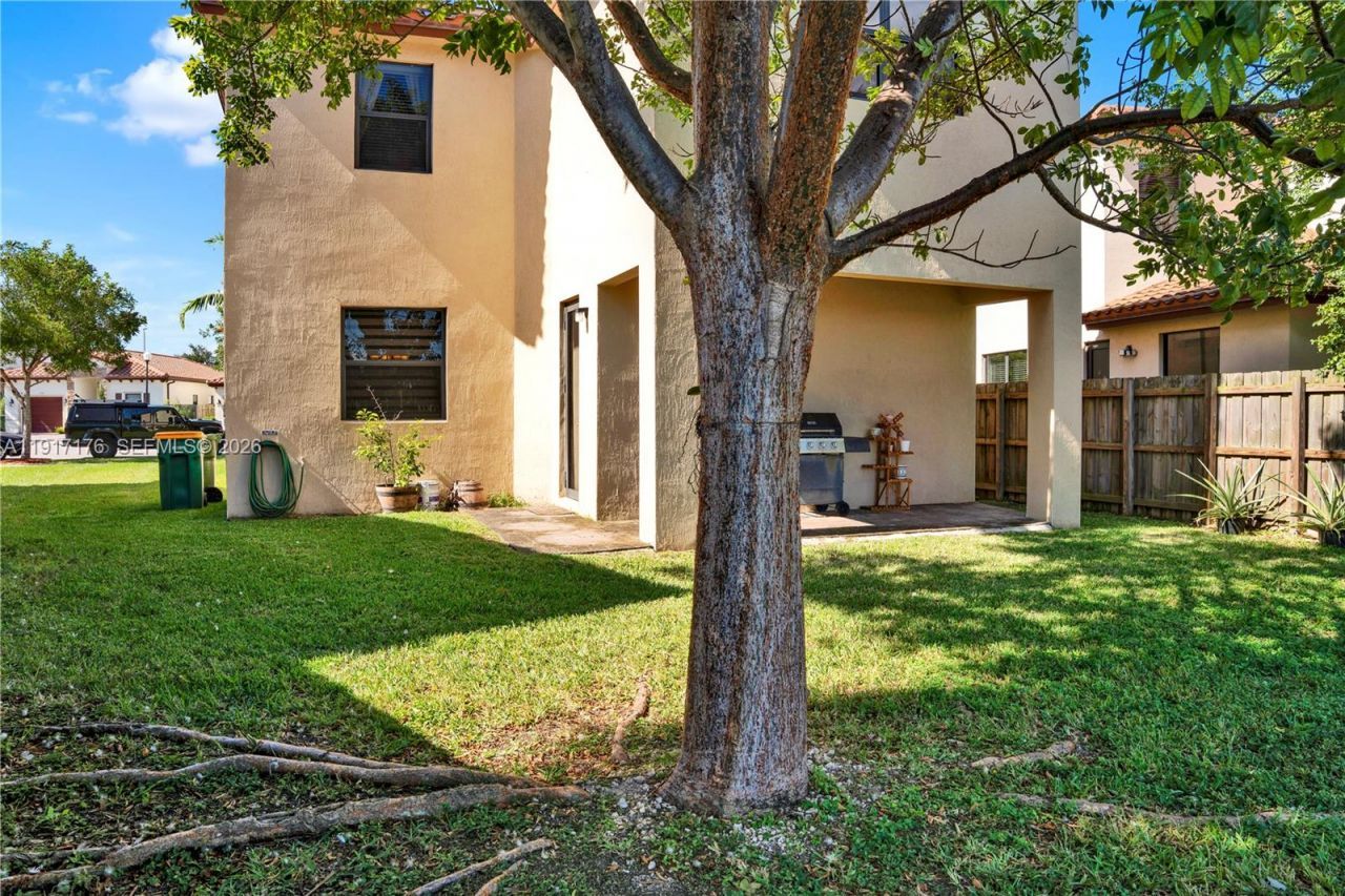 217 NE 23rd Ter, Homestead, FL 33033 Photo