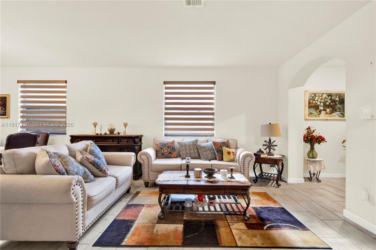 217 NE 23rd Ter, Homestead, FL 33033 Photo