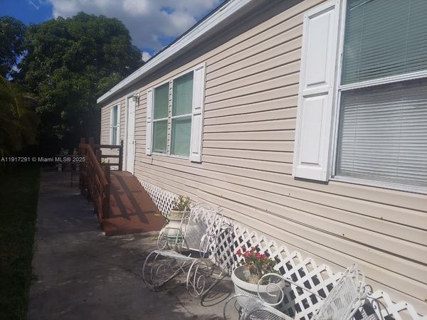 19800 SW 180 Ave unit 595, Miami, FL 33187