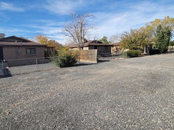 321 Wayne Road NW, Albuquerque, NM 87114