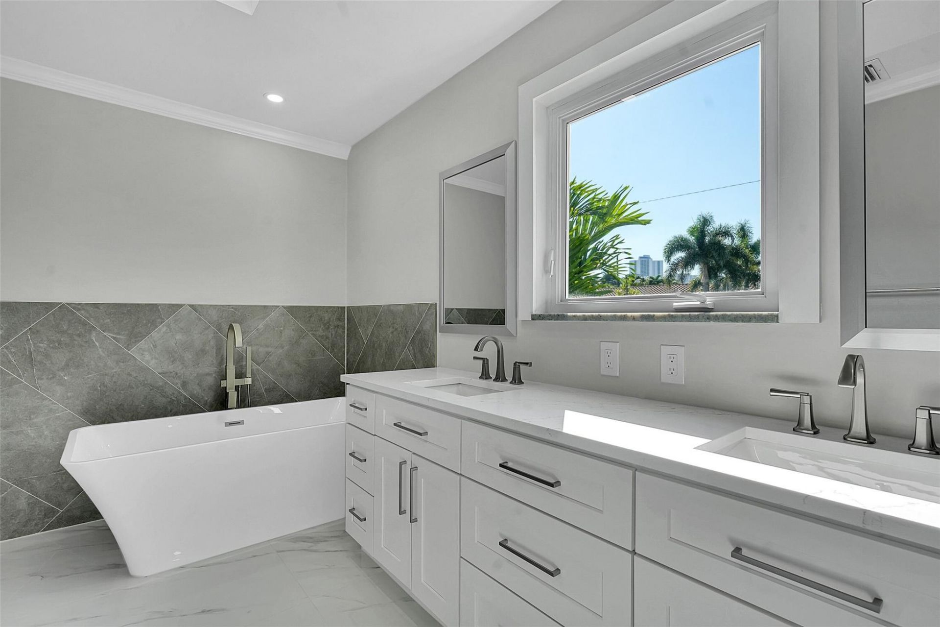 1190 Dolphin Road, Singer Island, FL 33404 Photo