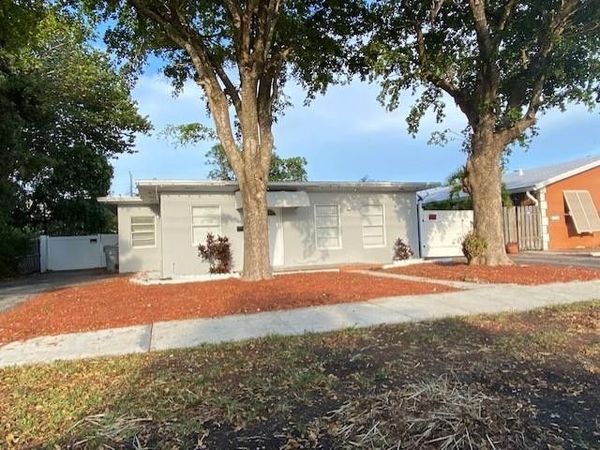 224 NE 18th Avenue, Pompano Beach, FL 33060