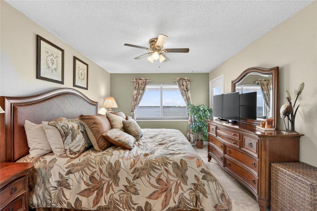 1500 Park Beach Circle, Unit 4E, Punta Gorda, FL 33950 Photo