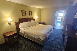 2401 S Ocean Blvd. photo 4