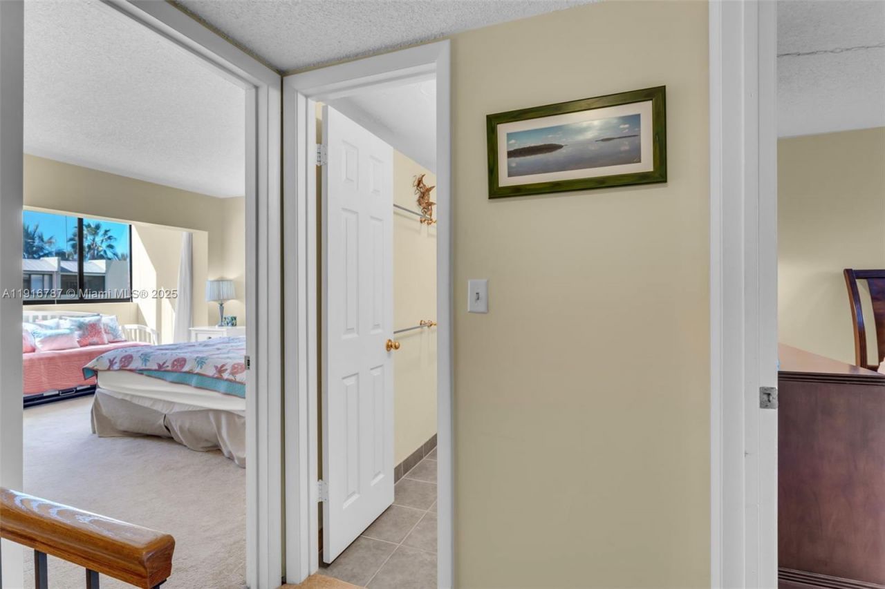 87465 Old Hwy 215 Hwy, Unit 215, Plantation Key, FL 33036 Photo