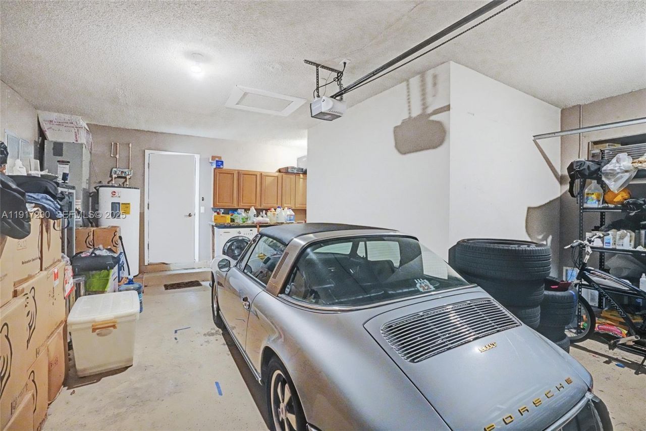 3443 NE 166th St, North Miami Beach, FL 33160 Photo