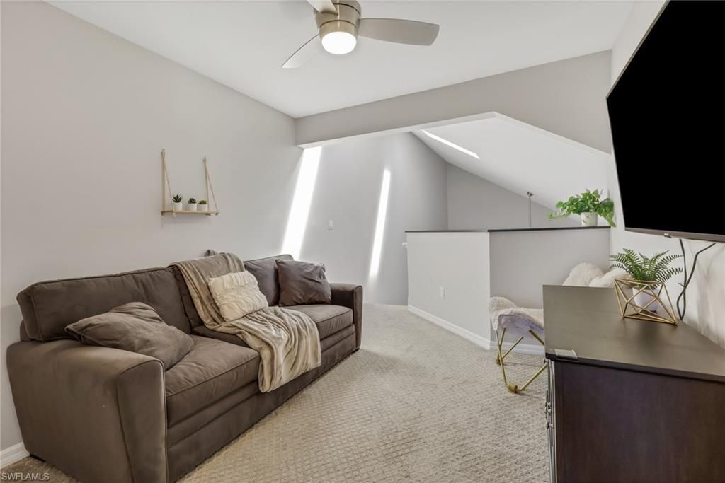 4536 Court Way, Unit 19D, Naples, FL 34109 Photo