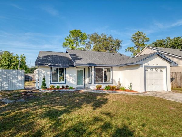 1228 HOLLY SPRINGS CIRCLE, ORLANDO, FL 32825