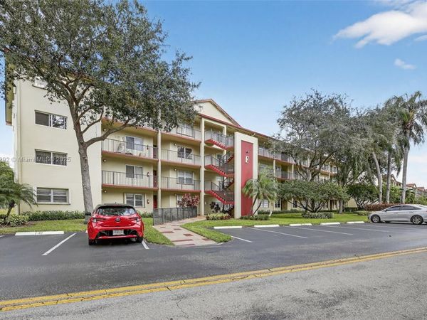 701 SW 128th Ave, Unit 310F, Pembroke Pines, FL 33027