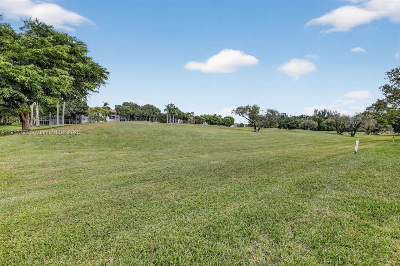 701 SW 128th Ave, Unit 310F, Pembroke Pines, FL 33027 Photo