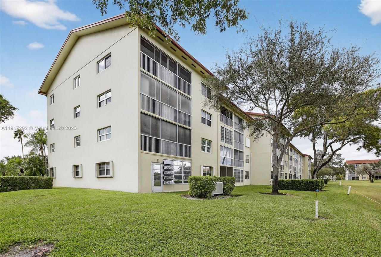 701 SW 128th Ave, Unit 310F, Pembroke Pines, FL 33027 Photo