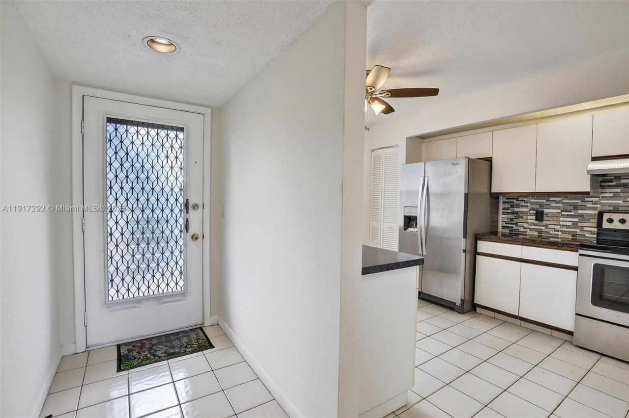 701 SW 128th Ave, Unit 310F, Pembroke Pines, FL 33027 Photo