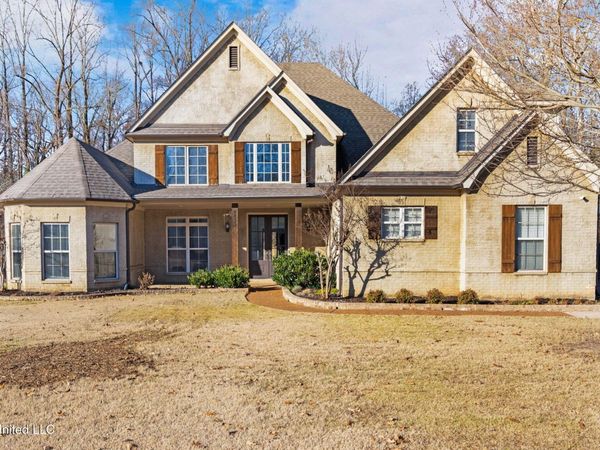 8433 Lakeview Drive, Olive Branch, MS 38654