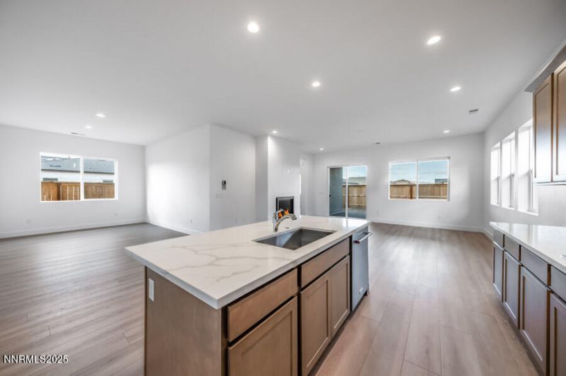 2376 Newberry Way, Unit Oakhill 12, Sparks, NV 89436 Photo