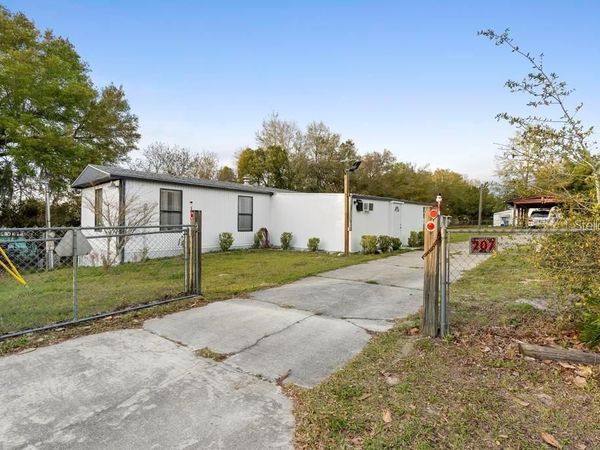 207 ROBINHOOD DRIVE, DELAND, FL 32724
