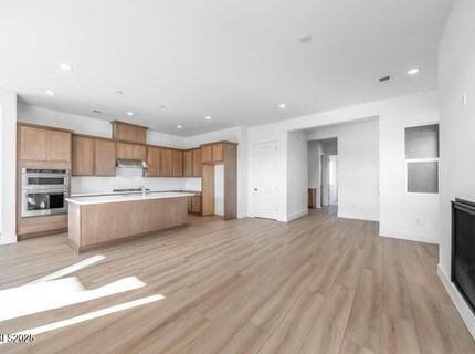 2123 Eaglehead Drive, Unit Glenridge, Sparks, NV 89436 Photo