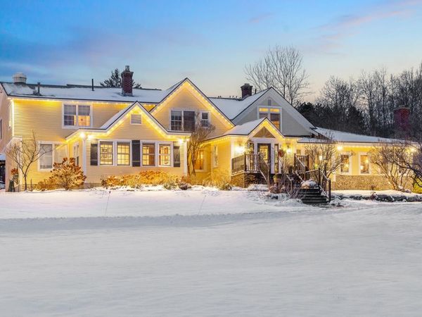 54 Red Clover Lane, Mendon, VT 05701