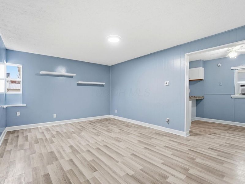 4485 Helen Drive, Columbus, OH 43232 Photo 5