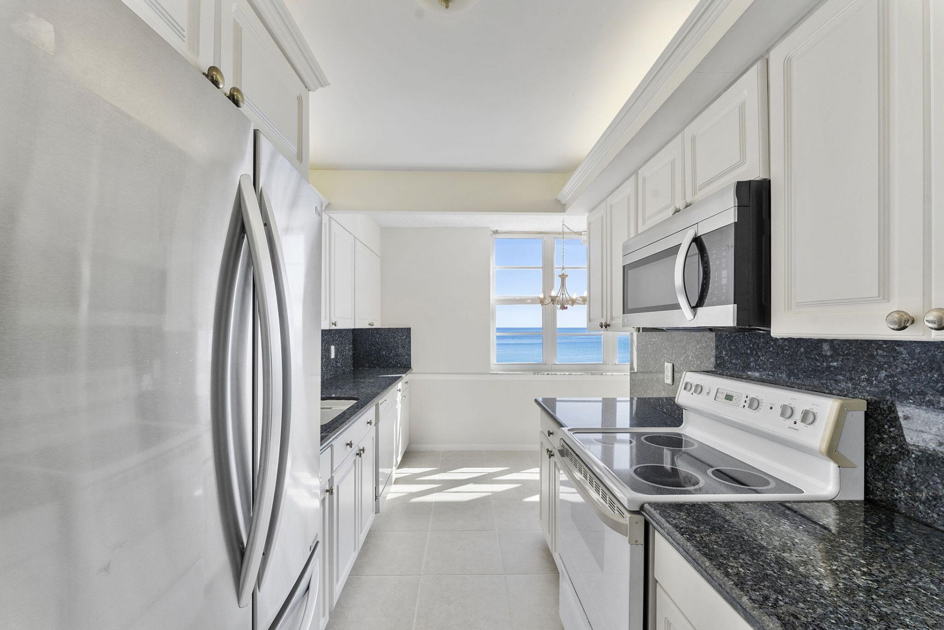 2000 S Ocean Boulevard, Unit 8a, Boca Raton, FL 33432 Photo