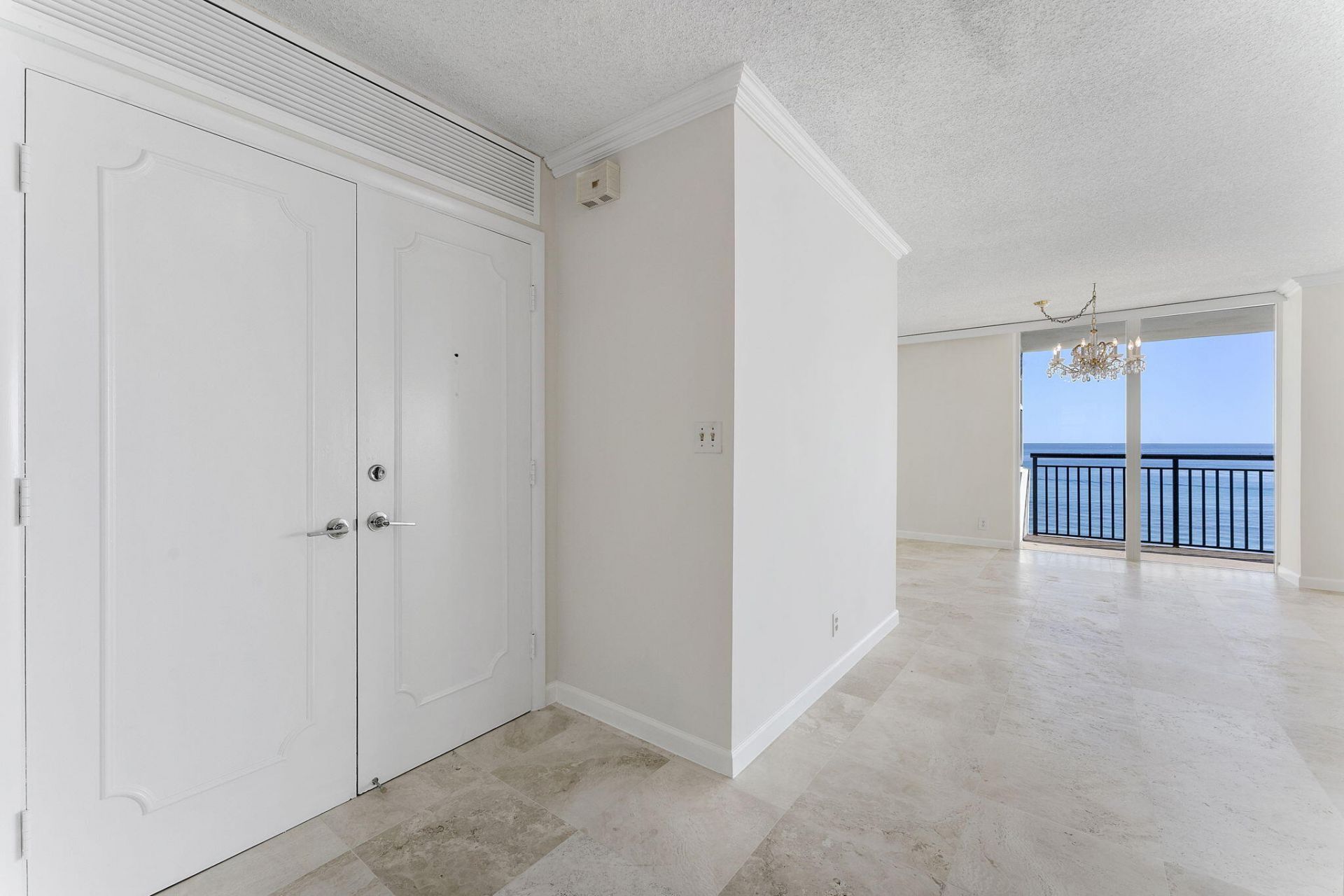 2000 S Ocean Boulevard, Unit 8a, Boca Raton, FL 33432 Photo
