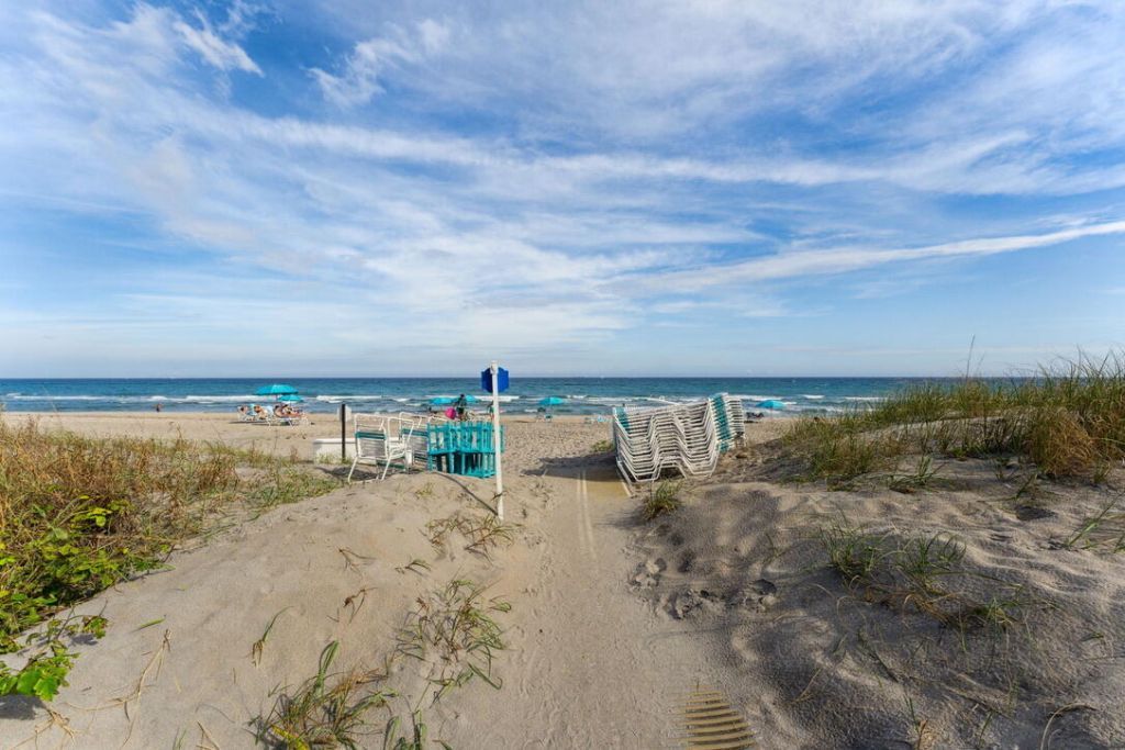2000 S Ocean Boulevard, Unit 8a, Boca Raton, FL 33432 Photo