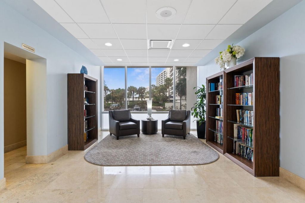 2000 S Ocean Boulevard, Unit 8a, Boca Raton, FL 33432 Photo