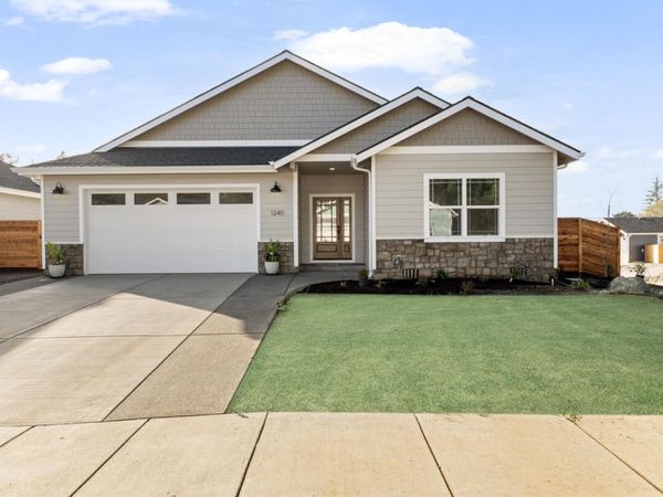 1240 Lighthouse Lane, Brookings, OR 97415