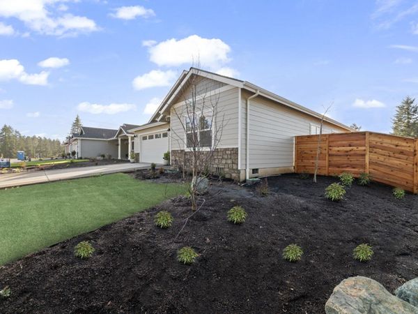 1240 Lighthouse Lane, Brookings, OR 97415