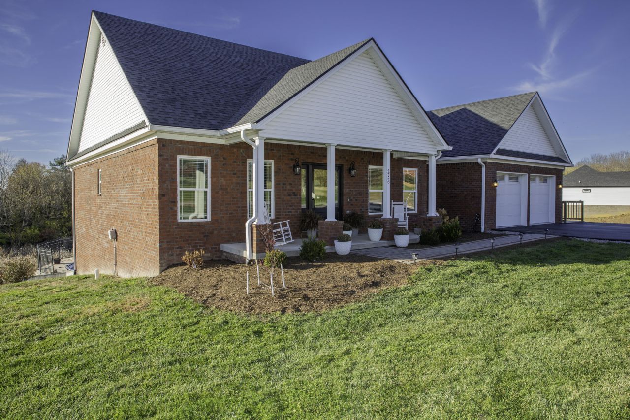 256 Cold Springs Drive, Harrodsburg, KY 40330 Main Photo