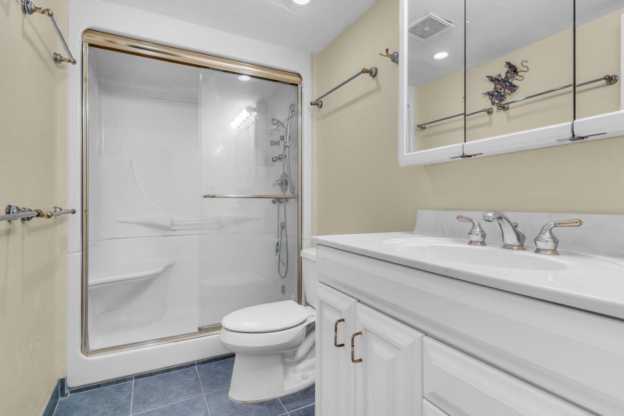 87465 Old Highway, Unit 215, Islamorada, FL 33036 Photo