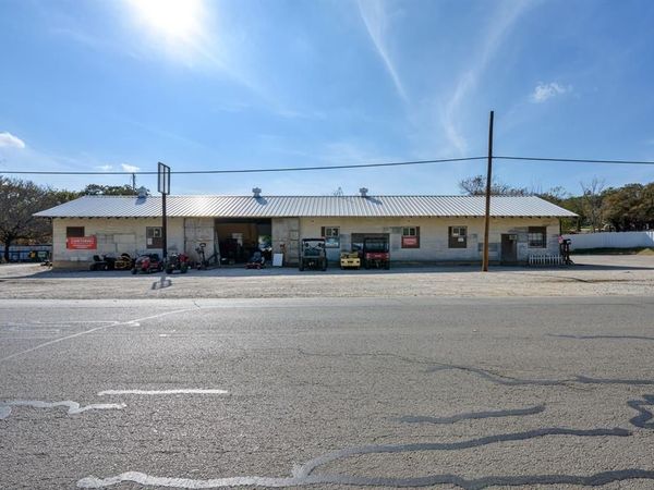 2220 Old Millsap Highway , Mineral Wells, TX 76067